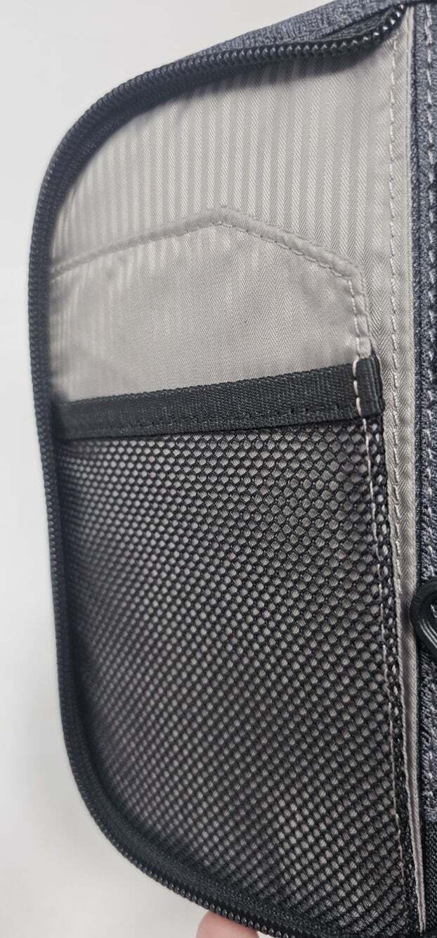 Sherpani Gray Colorblock Zip-Around Wristlet Wallet Organizer W/ Wrist Strap NEW - Picture 8 of 10